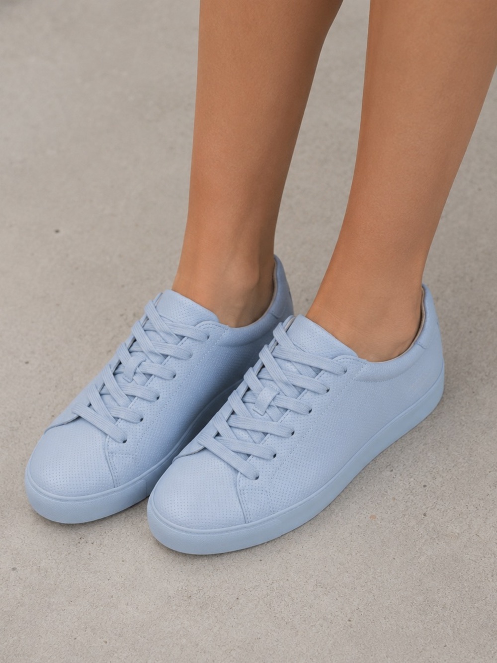 Used worn Lace-Up Women's Sneakers in Light Blue